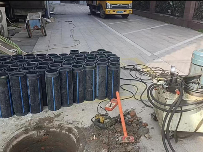 团风PE置换管厂家 DN315置换管 非开挖管短管置换